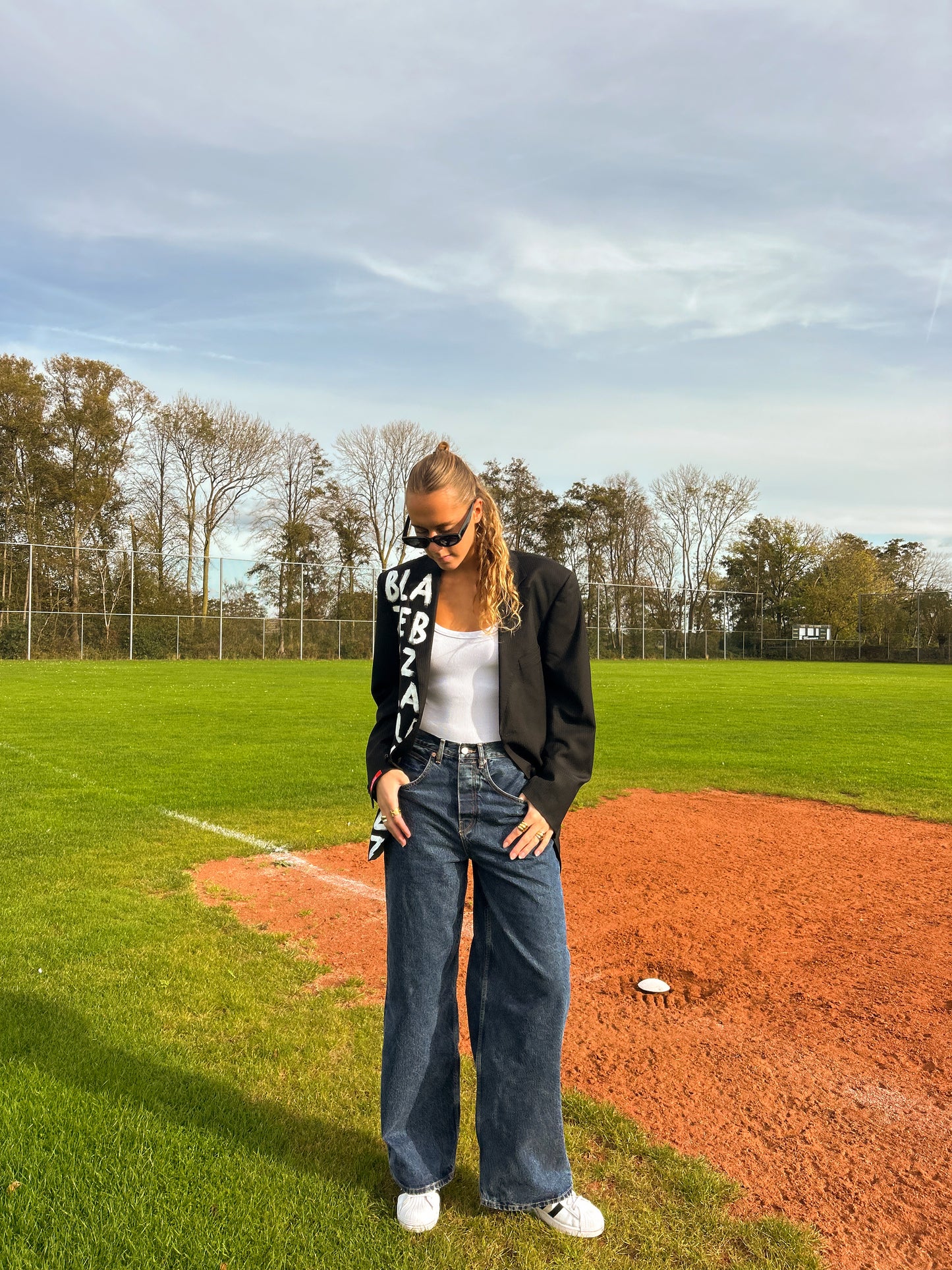 White Signature Blaze